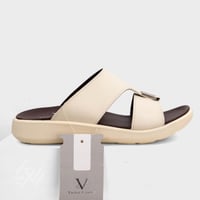 حذاء طبي فيكتور كلارك كريمي وبني