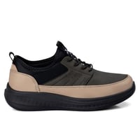 حذاء كاجوال جلد طبي من فيكتور كلارك - زيتي وبيج