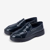 حذاء لوفر كحلي جلد لامع بنقشة تمساح