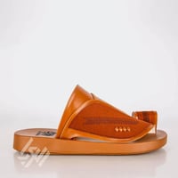 نعال زبيري شرقي جلد – بني فاتح