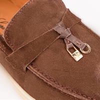 حذاء شامواه رسمي بنعل طبي لون بني