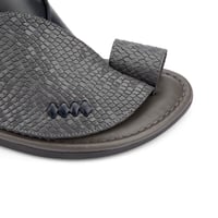 نعال شرقي إيطالي رمادي وكحلي نقشة جلد رائعة