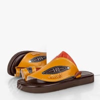 نعال خليجي وطني مطرز جلد طبيعي بني واصفر