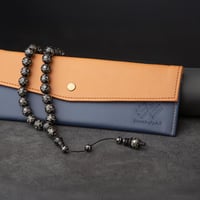 سبحه كوك فضه 12 ملي أسود بنقشة هادئة