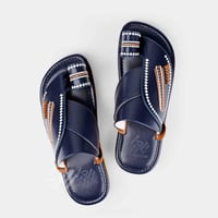 حذيان زبيري مطرز من الجلد الكحلي الطبيعي