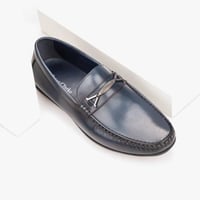 حذاء رسمي جلد كحلي طبيعي من فيكتور كلارك