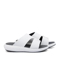 نعال خليجي طبي أبيض بأرضية رمادية طبية