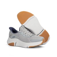 Skechers سليب ان مميز باللون الرمادي