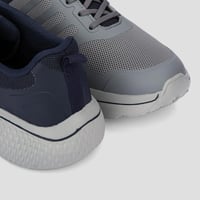 حذاء رياضة عصري من فيكتور كلارك بألوان رمادي وكحلي