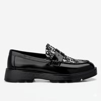 حذاء لوفر أسود جلد لامع بقماش لتهوية القدم