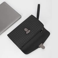 شنطه يد جلد بتصميم أنيق ومميز