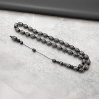 سبحة كوك فضه 10 ملي سوداء بخطوط فضية