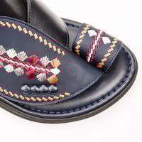 نعال مطرز شرقي صناعة ايطالية كحلي