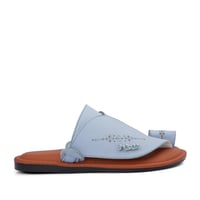 نعال شرقي مطرز جلد سماوي وأرضية طبية مريحة