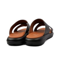 نعال شرقي خليجي جلد اسود ماركة فيكتور كلارك