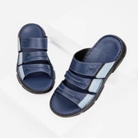 حذاء طبي من الجلد الكحلي من فيكتور كلارك