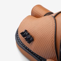 نعال سعودي جلد طبيعي عسلي ونعل طبي اسود