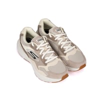 حذاء سكيتشرز رياضي بتدرجات اللون السكري