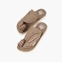 نعال رجالي وطني شرقي مطرز باللون البيج الفاخر