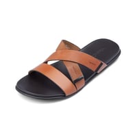 نعال فيكتور كلارك بلون عسلي