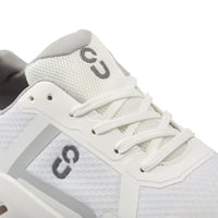 حذاء on رياضي مريح للجري والنادي ابيض