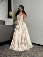 فستان اصايل كريمي