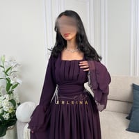 فستان كلوديا موف