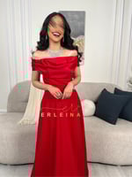 فستان احمر طويل