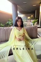 فستان اصفر ناعم