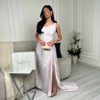 فستان كلوسيت لحمي