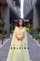 فستان اصفر ناعم