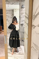 فستان اسود قصير ناعم