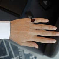 خاتم رجالي فضة مزين بحجر عقيق أحمر