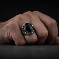 خاتم رجالي فضة استرليني مزين بحجر زركون أزرق