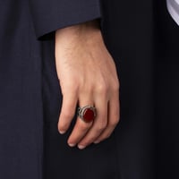 خاتم رجالي فضة استرليني مزين بحجر عقيق أحمر