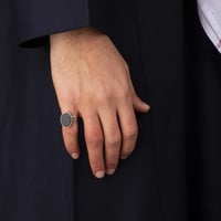 خاتم رجالي فضة مزين بحجر أونيكس أسود