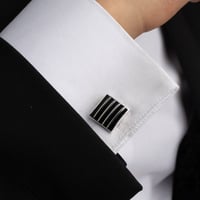 كبك رجالي فضة مع تميم منحوت