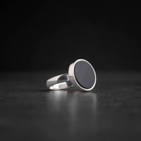 خاتم رجالي فضة بحجر اونكس اسود دائري