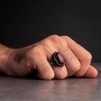 خاتم رجالي فضة استرليني مزين بحجر عقيق أحمر
