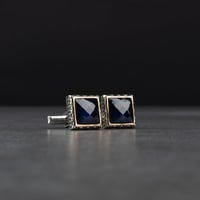 كبك رجالي فضة مع حجر زركون أزرق