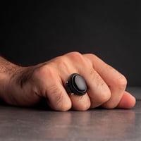 خاتم رجالي فضة مزين بحجر أونيكس أسود