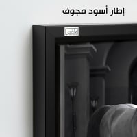 HR229 لوحة فنية معاصرة تصور حصانًا بنيًا واقفًا في...