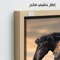 HR61 لوحة فنية معاصرة تصور حصانين أسود وبني اللون...