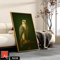 FLC19 لوحة صقر، أخضر زمردي، فخامة هادئة.