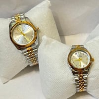 2 قطع ساعات من طقم العائلة ,ساعة الطفل , ساعة الام...