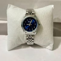 ساعة أطفال شبيه رولكس بأرقام عربية عصرية ،طلاء عال...