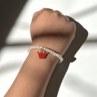 أسوارة تاج أحمر