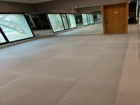 ارضيات نادي فوم