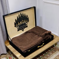 فروه الشتاء مع عبارة من اختيارك