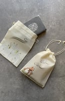 شنطه قماشية تحتوي على مصحف كامل